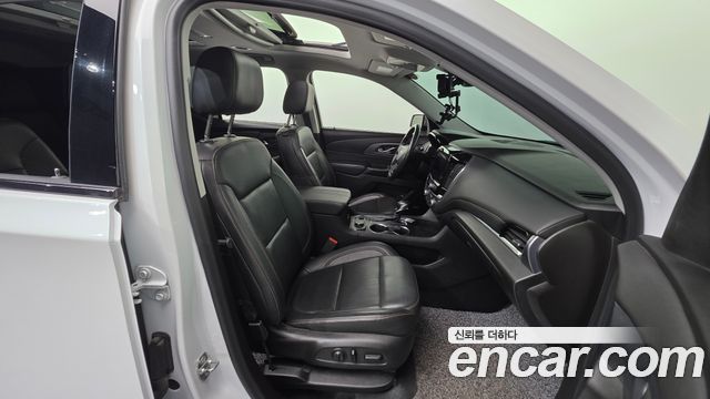 Chevrolet Korea Traverse 2021 — photo 16