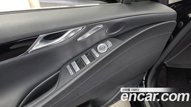 Genesis G80 2024 — photo 30