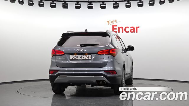 Hyundai Santafe 2017 — photo 4