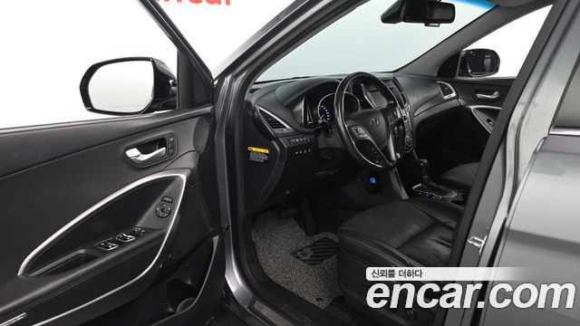 Hyundai Santafe 2017 — photo 13