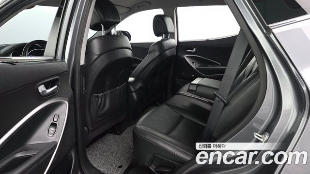 Hyundai Santafe 2017 — photo 17