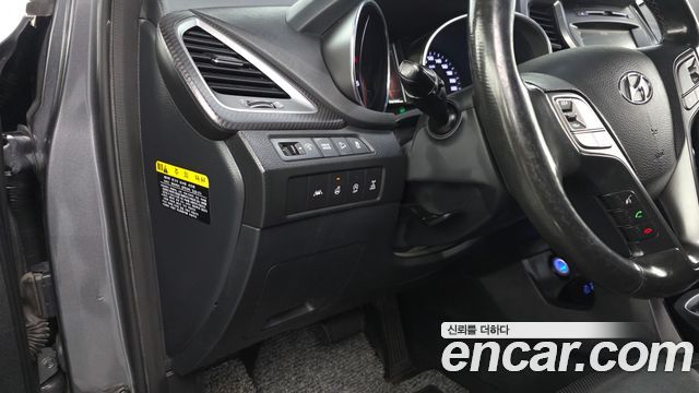 Hyundai Santafe 2017 — photo 19