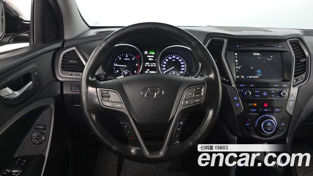 Hyundai Santafe 2017 — photo 20
