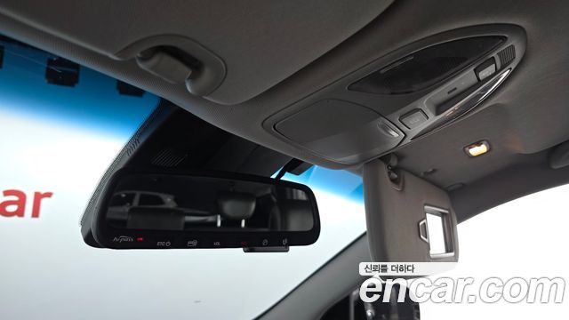 Hyundai Santafe 2017 — photo 24