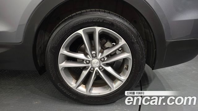 Hyundai Santafe 2017 — photo 7