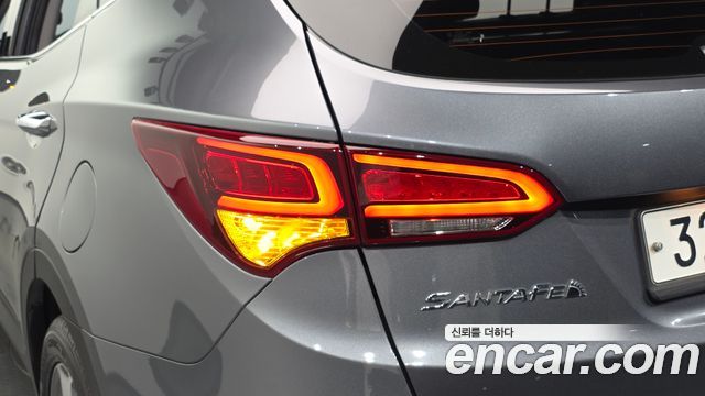 Hyundai Santafe 2017 — photo 9