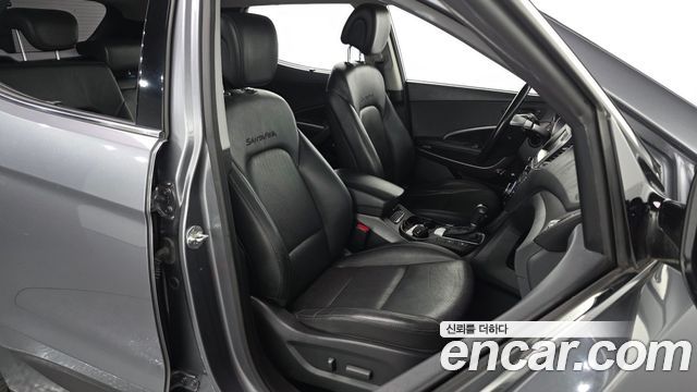 Hyundai Santafe 2017 — photo 16