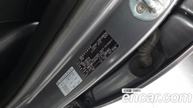 Hyundai Santafe 2017 — photo 30