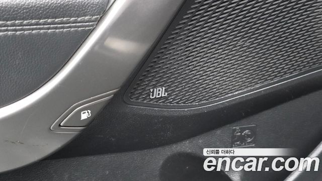 Hyundai Santafe 2017 — photo 33