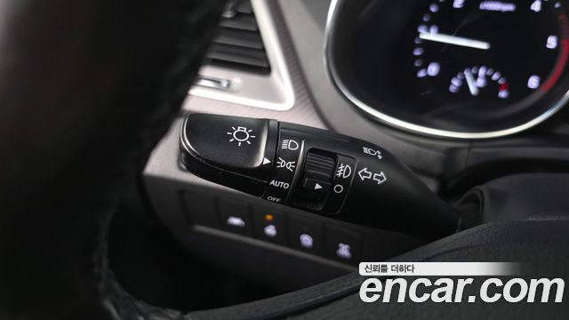 Hyundai Santafe 2017 — photo 34
