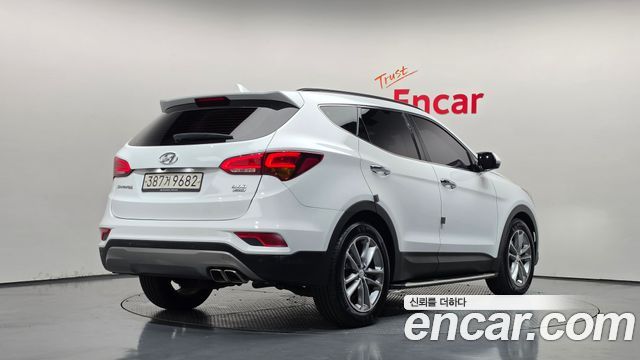 Hyundai Santafe 2018 — photo 2