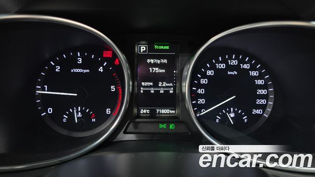 Hyundai Santafe 2018 — photo 11