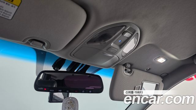 Hyundai Santafe 2018 — photo 26