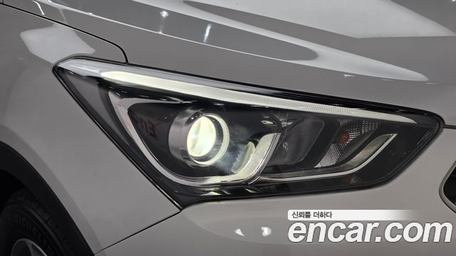 Hyundai Santafe 2018 — photo 8