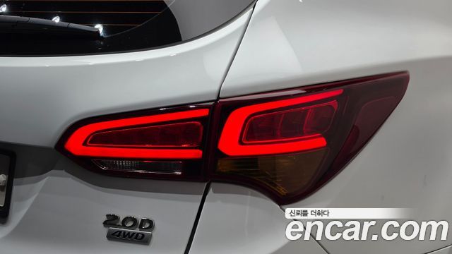 Hyundai Santafe 2018 — photo 9