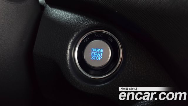 Hyundai Santafe 2018 — photo 28