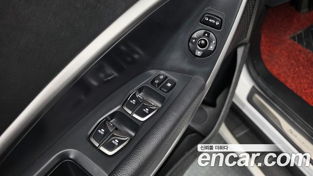 Hyundai Santafe 2018 — photo 30