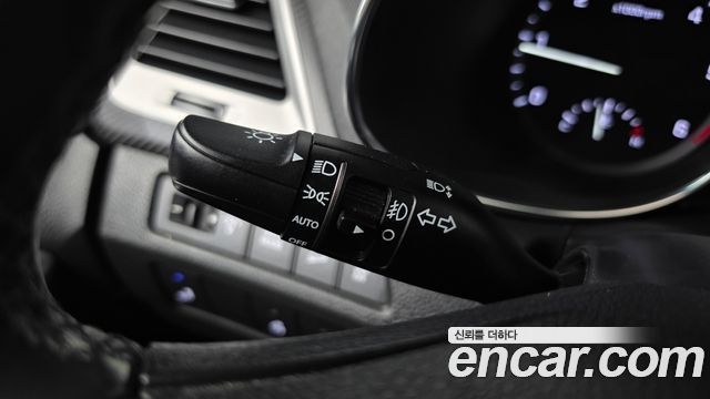 Hyundai Santafe 2018 — photo 32