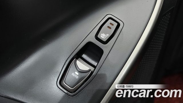 Hyundai Santafe 2018 — photo 33