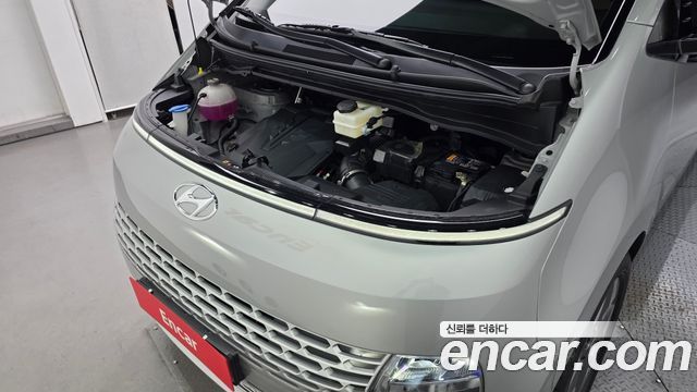 Hyundai Staria 2022 — photo 6