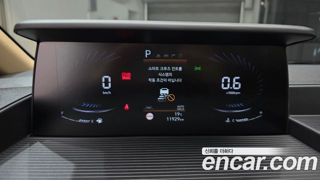 Hyundai Staria 2022 — photo 11