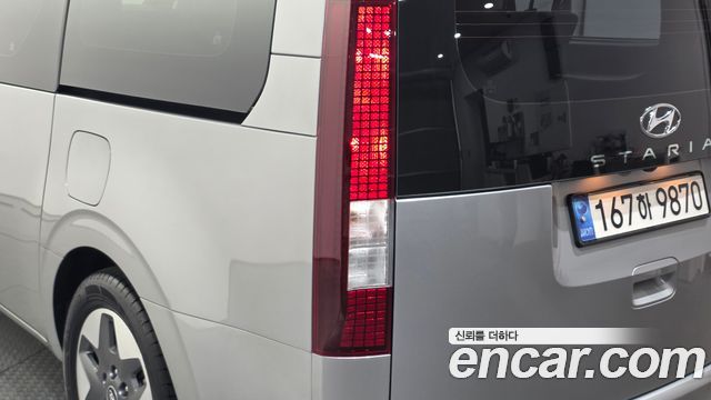 Hyundai Staria 2022 — photo 9