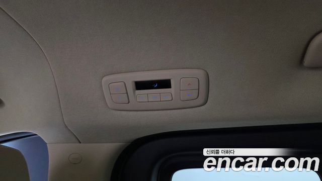 Hyundai Staria 2022 — photo 32