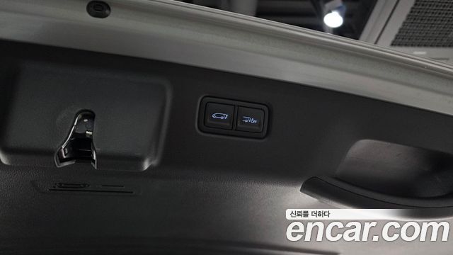 Hyundai Staria 2022 — photo 36