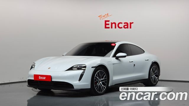 Porsche Taycan 2021 — photo 1