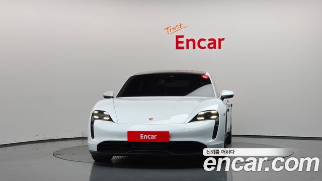 Porsche Taycan 2021 — photo 3