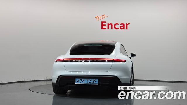 Porsche Taycan 2021 — photo 4