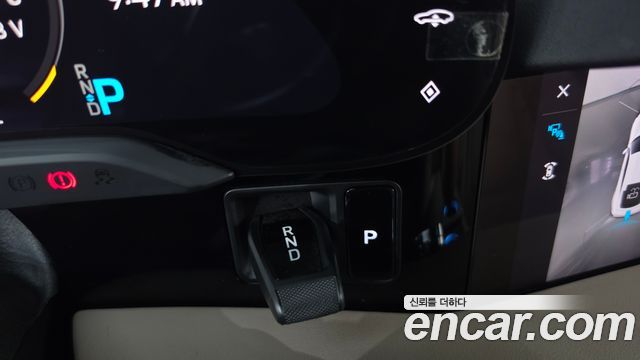 Porsche Taycan 2021 — photo 12