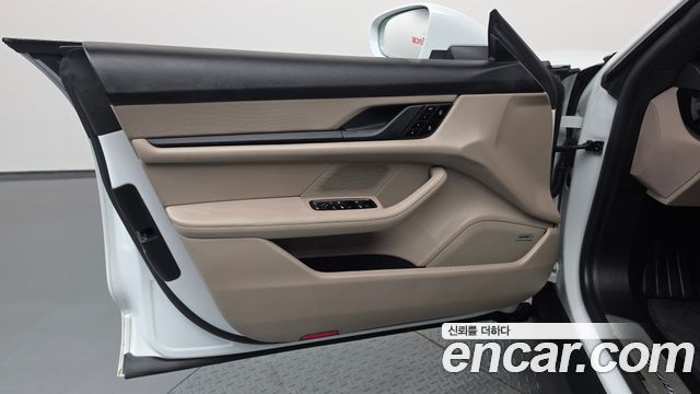 Porsche Taycan 2021 — photo 14