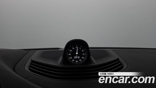 Porsche Taycan 2021 — photo 28