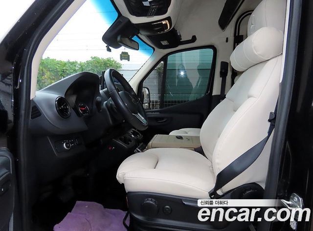 Mercedes-Benz Sprinter 2023 — photo 5