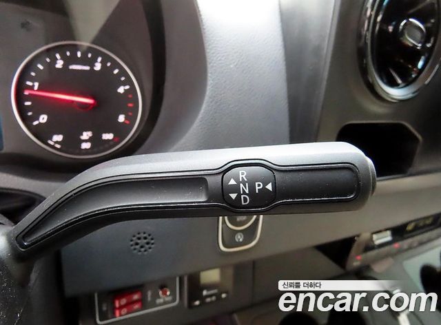 Mercedes-Benz Sprinter 2023 — photo 10