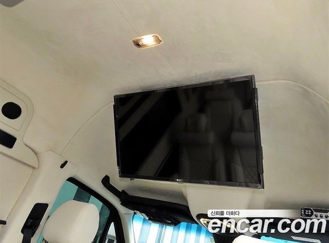 Mercedes-Benz Sprinter 2023 — photo 13
