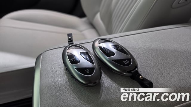 Hyundai Grandeur 2023 — photo 24