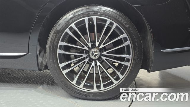 Mercedes-Benz S-Class 2024 — photo 7