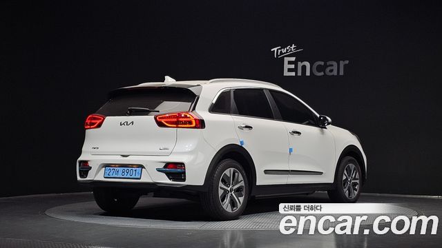 Kia Niro 2022 — photo 2