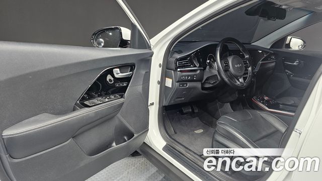 Kia Niro 2022 — photo 10