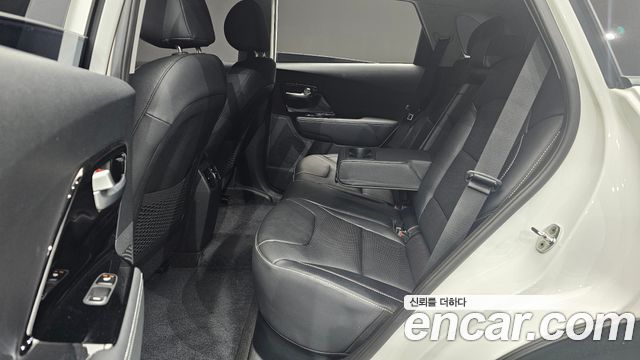 Kia Niro 2022 — photo 11