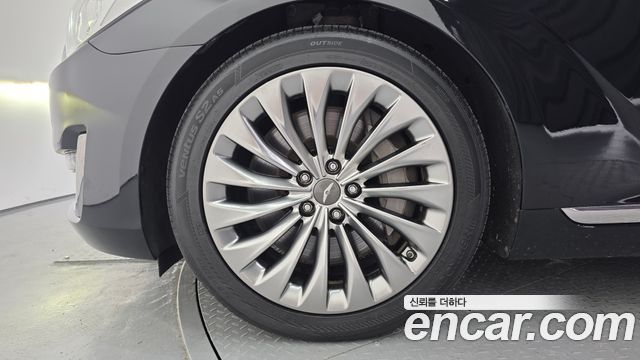 Genesis EQ900 2016 — photo 5