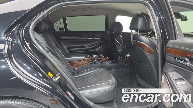 Genesis EQ900 2016 — photo 19