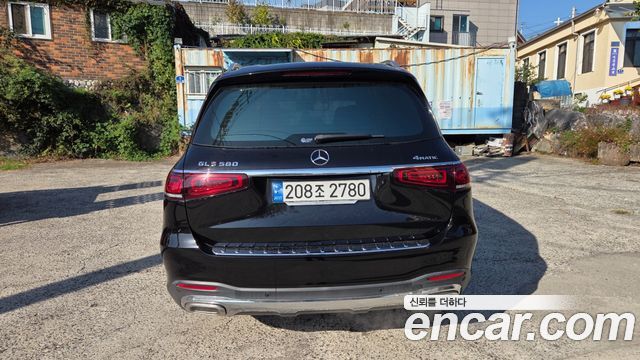 Mercedes-Benz GLS-Class 2023 — photo 4