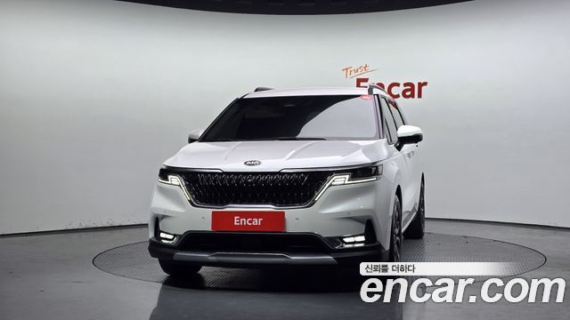 Kia Canival 2021 — photo 3