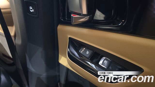 Kia Canival 2021 — photo 17