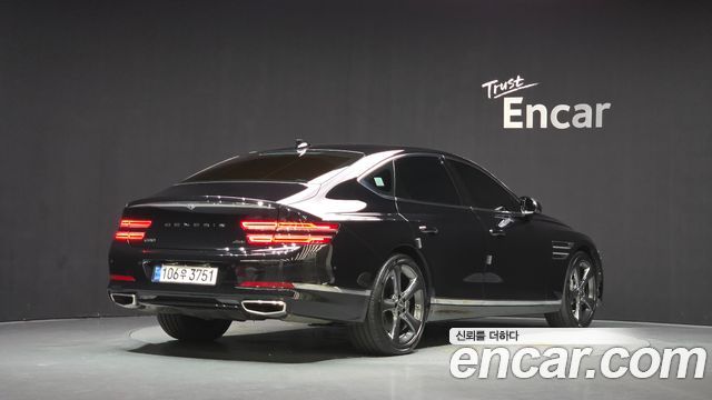 Genesis G80 2022 — photo 2