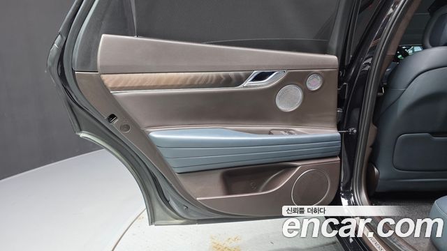 Genesis G80 2022 — photo 15