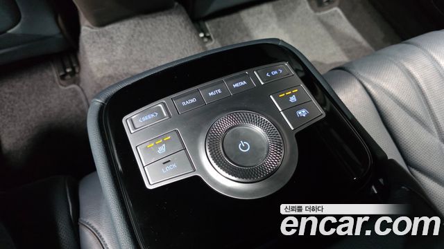 Genesis G80 2022 — photo 29